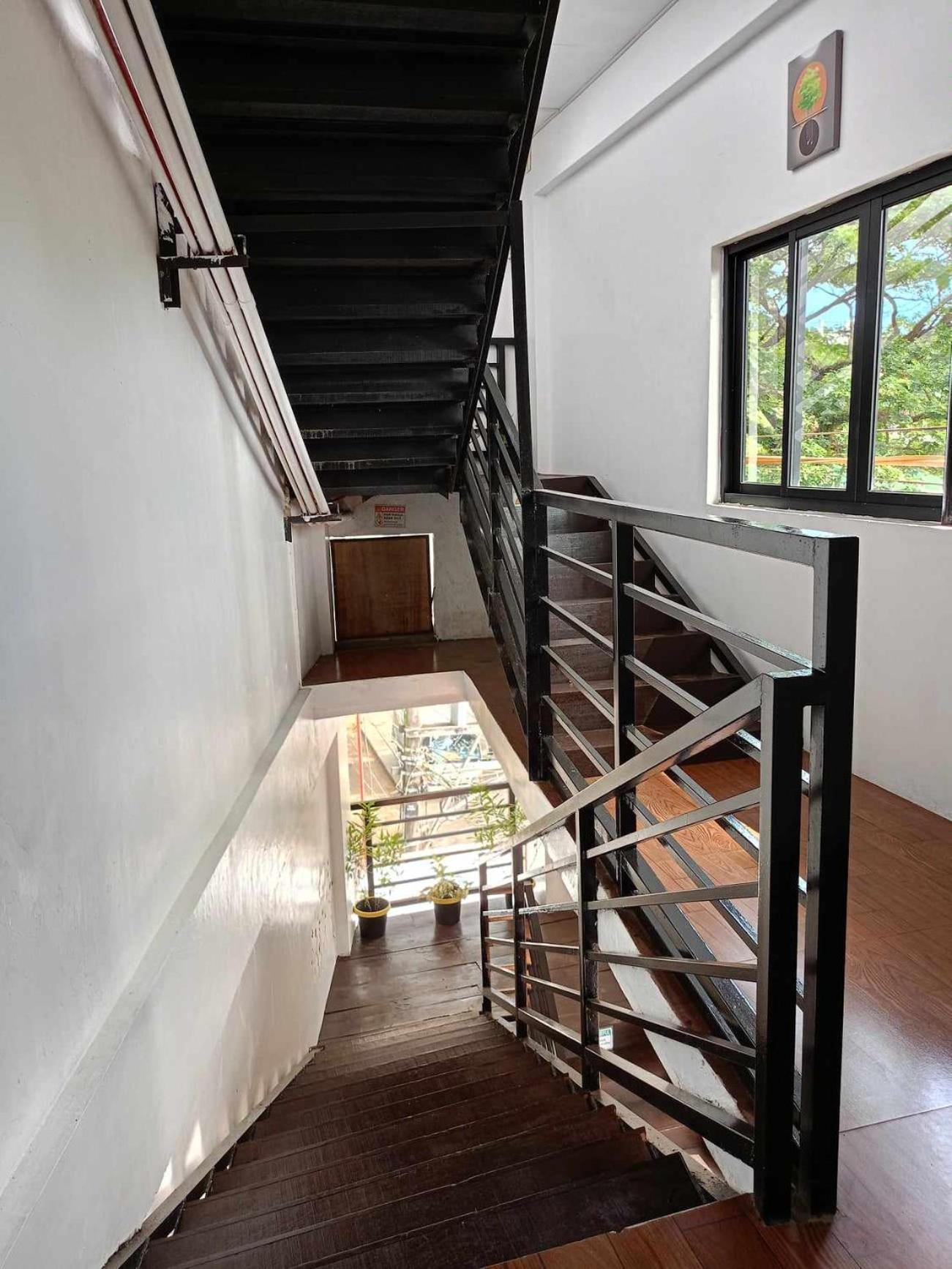 Alec Lodge Coron Exterior foto